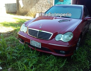 Desconocidos intentaron quemar automóvil de un carnicero - Radio Imperio