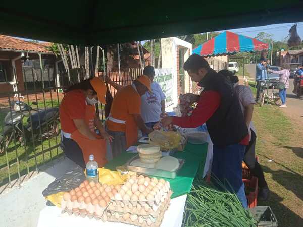 El Consejo Distrital San José organiza la gran feria familiar frente a la oficina de la Deag - Noticiero Paraguay