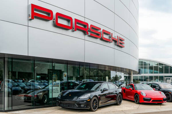 Porsche invertirá 1.000 millones de euros en una planta eslovaca de baterías - Revista PLUS