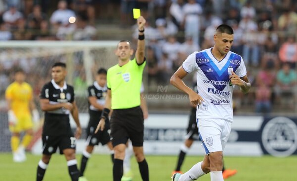 Versus / La liga de Paraguay, una de las más "tarjeteras" del mundo