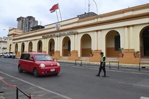 Fiscala pide juicio a dos policías por hurto de 2.500 municiones de la Comandancia - Policiales - ABC Color