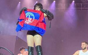El mundo ya habla del abucheo a Rosalía por alzar la bandera del Ciclón