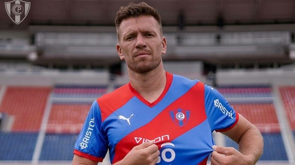 Cerro: Eduardo Brock y el "asombro" que se llevó al transitar por las calles de nuestro país