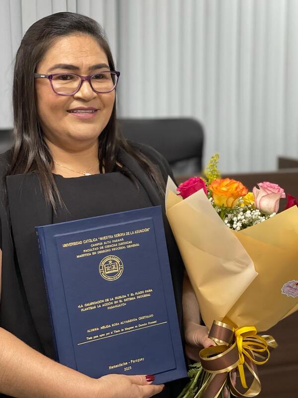 Jueza Nélida Alvarenga defiende tesis de maestría con calificación Summa cum laude - Noticde.com