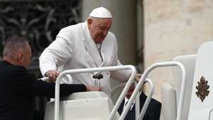 Vaticano: Hospitalizan al Papa para controles médicos - ADN Digital