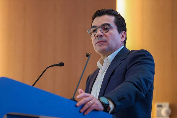 BBVA movilizará casi 325.000 millones de dólares en temas verdes para 2025 - MarketData