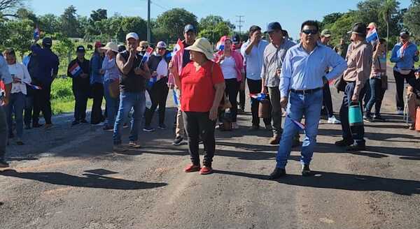 Población rural se moviliza, exigiendo reparación de ruta | Radio Regional 660 AM
