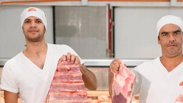 Lueven piropos a "carniceros churros" de San Ber