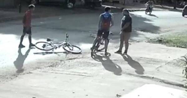La Nación / Buscan a conductor que agredió y amenazó a adolescentes en Hernandarias
