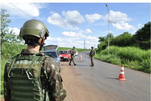 Brasil moviliza tropas en la frontera con Paraguay