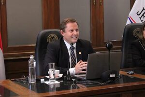 Corte: Martínez Simón niega que haya “maniobra” para ubicar a leales al cartismo en Sala Constitucional - Política - ABC Color