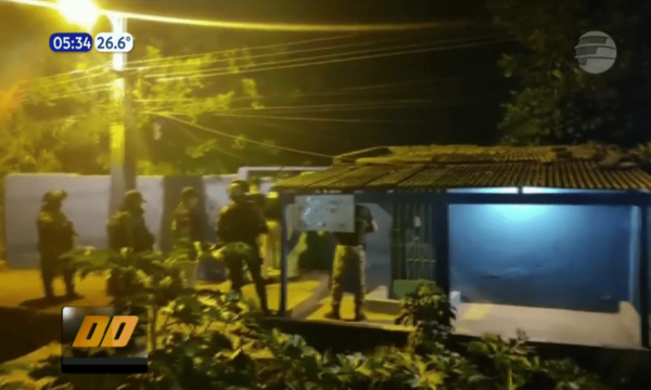 Allanamientos simultáneos en barrios de Asunción | Telefuturo