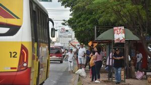 Humillante transporte público: Gobierno alega sobredemanda y culpa al tráfico