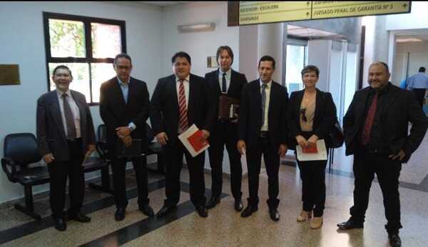 Siete Abogados en defensa de Cristian Sebastian Florentin - Oasis FM 94.3