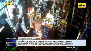 Video: Dueño de negocio frustró un asalto en Limpio - ABC Noticias - ABC Color