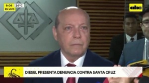 Ministro Diesel denuncia al senador Santa Cruz tras acusaciones