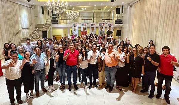 Tiki y Landy reciben importante apoyo de mujeres de varios sectores de Hernandarias | DIARIO PRIMERA PLANA
