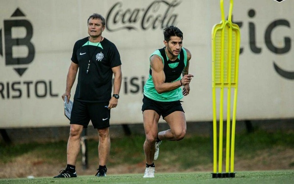 ¿"Tito" Torres más arriba? El probable equipo de Olimpia para el clásico ante Guaraní