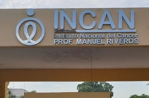 Médico del INCAN niega maltrato a paciente oncológica