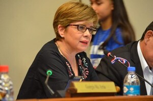 Desirée tilda de “ladrones de cuello blanco” a empresarios del transporte