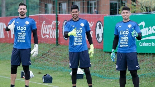 Aguilar salió al paso y defendió a Antony Silva tras su blooper ante Chile: "El paraguayo..."