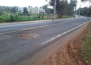El MOPC y la comuna de Areguá se alían para mejorar transitabilidad de caminos - .::Agencia IP::.