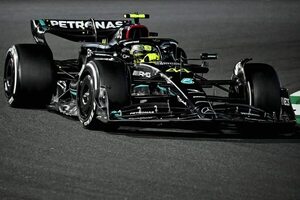 Hamilton: “Me veo en Mercedes hasta mis últimos días” - Automovilismo - ABC Color