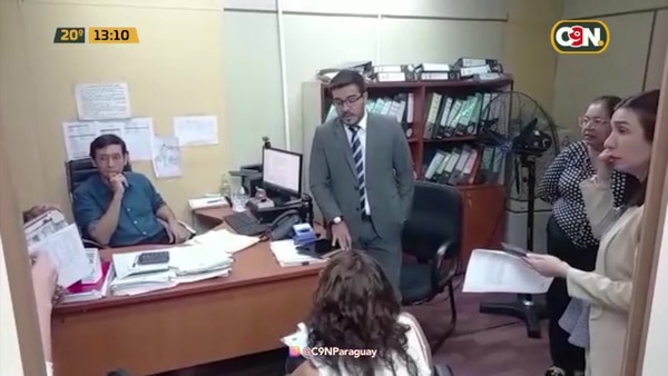 Allanaron una oficina del Ministerio de la Mujer - C9N
