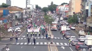 Comienza la marcha campesina hasta el microcentro de Asunción