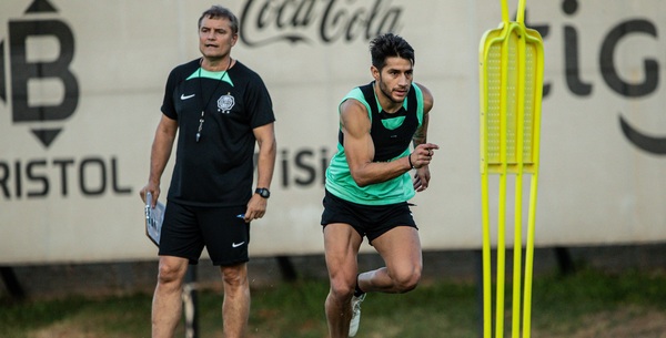 ¿Qué equipo está preparando Diego Aguirre para enfrentar a Guaraní?