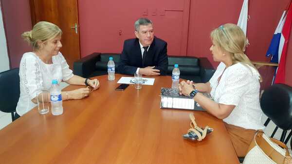Hijas de Óscar Denis piden celeridad en investigación de secuestro de su padre | 1000 Noticias