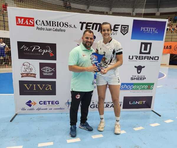 Santaní en femenino y Pilar en masculino ganan sus grupos en handbol - La Tribuna