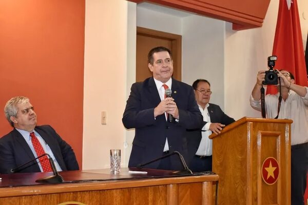 A un mes de las elecciones generales, la ANR desiste de pedir préstamo a bancos - Política - ABC Color