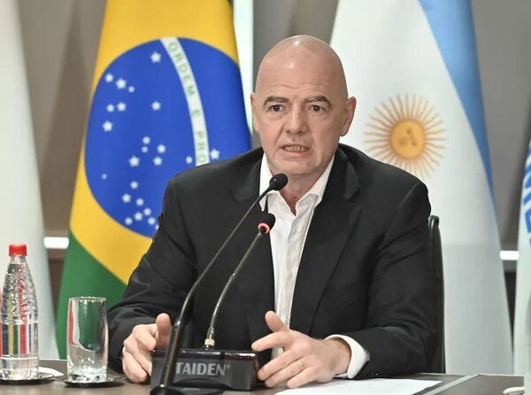 Para Infantino, Argentina tiene grandes chances de organizar el Mundial Sub 20 - Fútbol Internacional - ABC Color