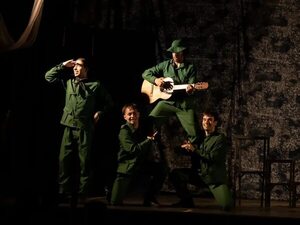 Obra “Emiliano, guerra y pasión” se despide - Cultura - ABC Color