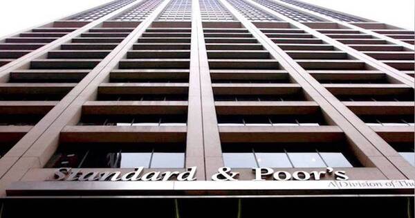 La Nación / S&P mantiene su calificación al país