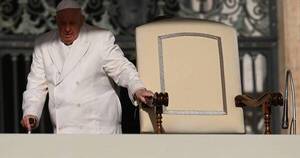 La Nación / El papa Francisco podría salir del hospital este sábado
