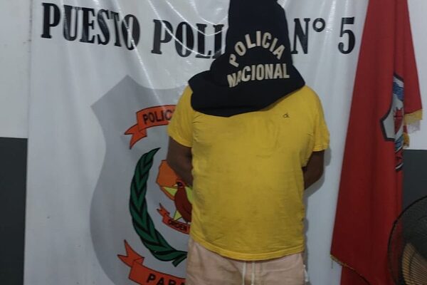 Borracho quiso agredir a policías