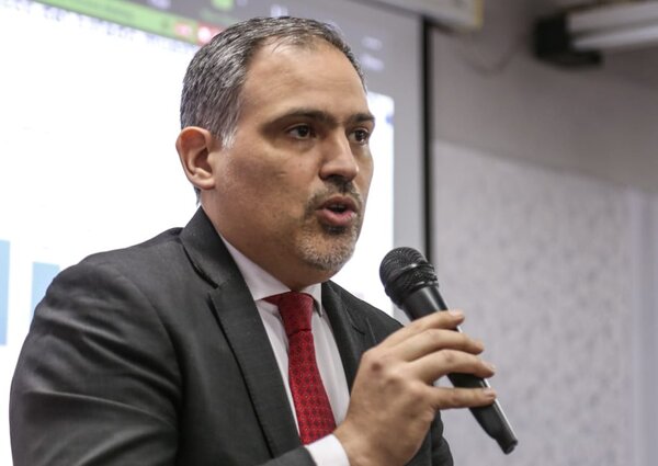 Reformas permiten una administración financiera en línea con buenas prácticas, según viceministro - .::Agencia IP::.