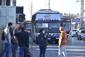 Piden a la Fiscalía que investigue la crisis en el transporte público - Nacionales - ABC Color