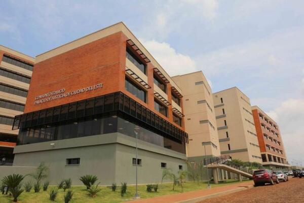 Autoridades kuéra visitan cárceles para informar a reclusos sobre su sitú - La Clave