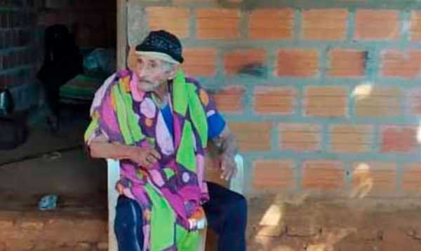 Abuelito fue abandonado a su suerte por sus hijos en Coronel Oviedo - Noticiero Paraguay