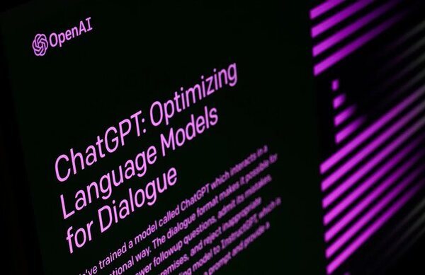 Denuncian a ChatGPT en EEUU: Piden su suspensión y alegan que es un riesgo para la privacidad