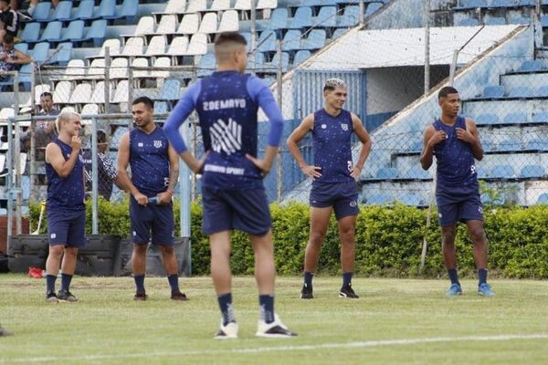 Con nuevos bríos para esta temporada el credito albiceleste enfrenta mañana a Fernando de la Mora