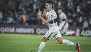 ¡Diganle licenciado! Pelotero de Olimpia terminó la facu