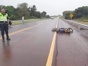Motociclista sin la luz trasera fallece al ser arrollado por una camioneta en Tavai - Nacionales - ABC Color