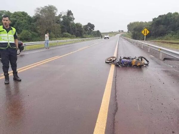 Motociclista sin la luz trasera fallece al ser arrollado por una camioneta en Tavai - Nacionales - ABC Color