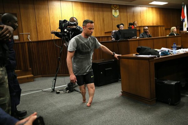 Versus / Pistorius seguirá en prisión tras el rechazo de su libertad condicional
