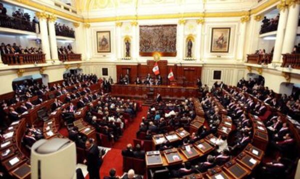 Congreso de Perú recibe moción de vacancia contra Dina Boluarte - ADN Digital