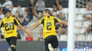 ¡Guaraní se llevó el viejo clásico ante Olimpia con 10!